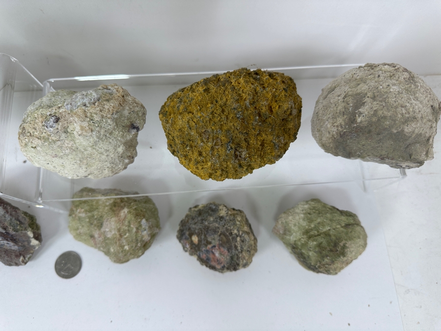 (13) Thundereggs Rock Geodes [Photo 16]