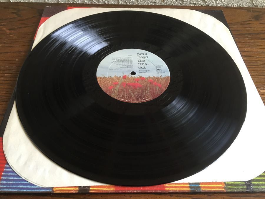 Pink Floyd ‎- The Final Cut - Columbia ‎- QC 38243 [Photo 4]
