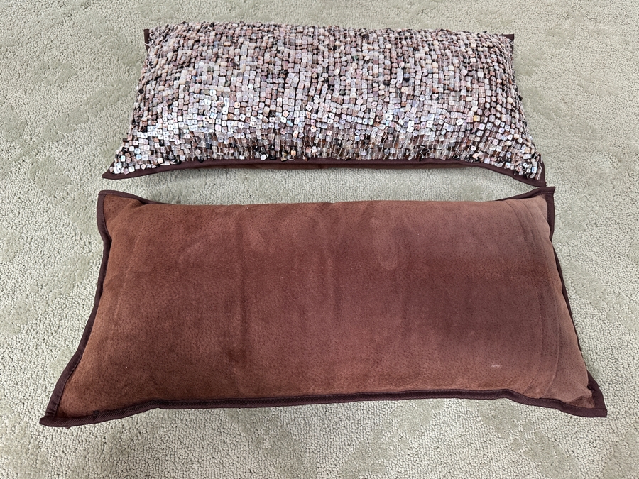 Pair of Beaded Mother of Pearl Shell Pillows 22' x 11' [Photo 4]