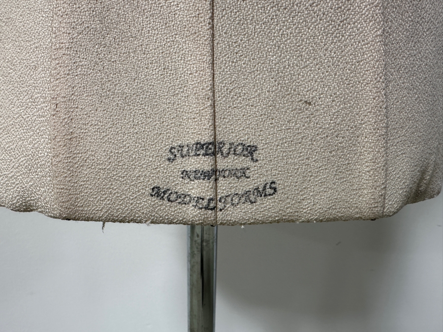 Superior Petite Model Form New York with Wheeled Base 59'H [Photo 6]