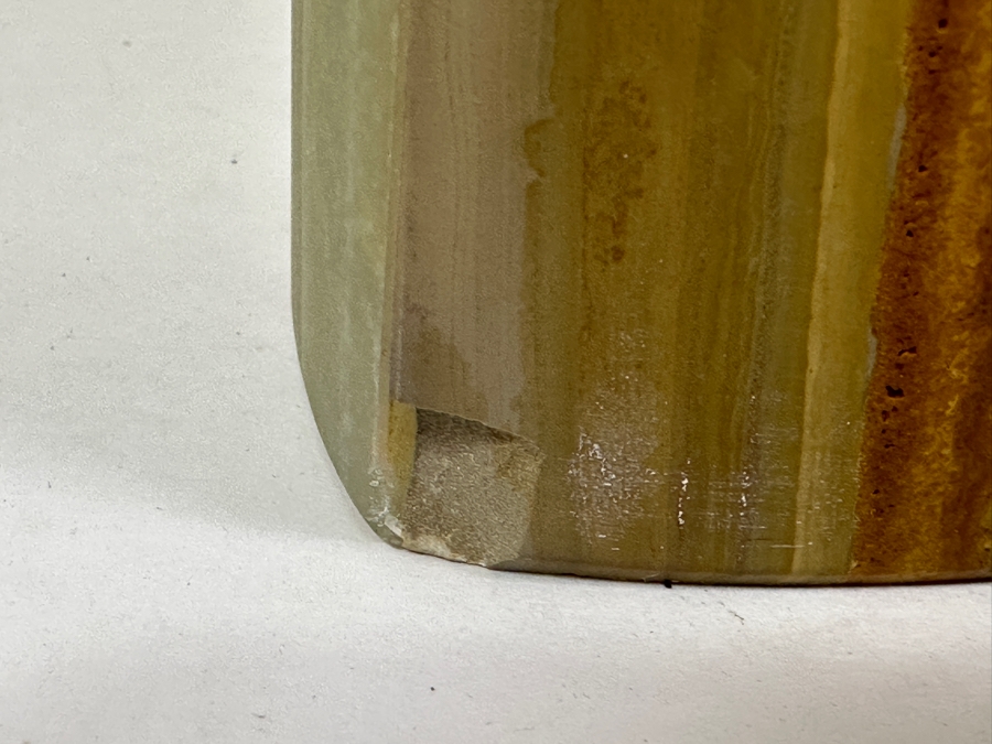 Natural Onyx Stone Table Lamp 11.5W X 16H [Photo 6]