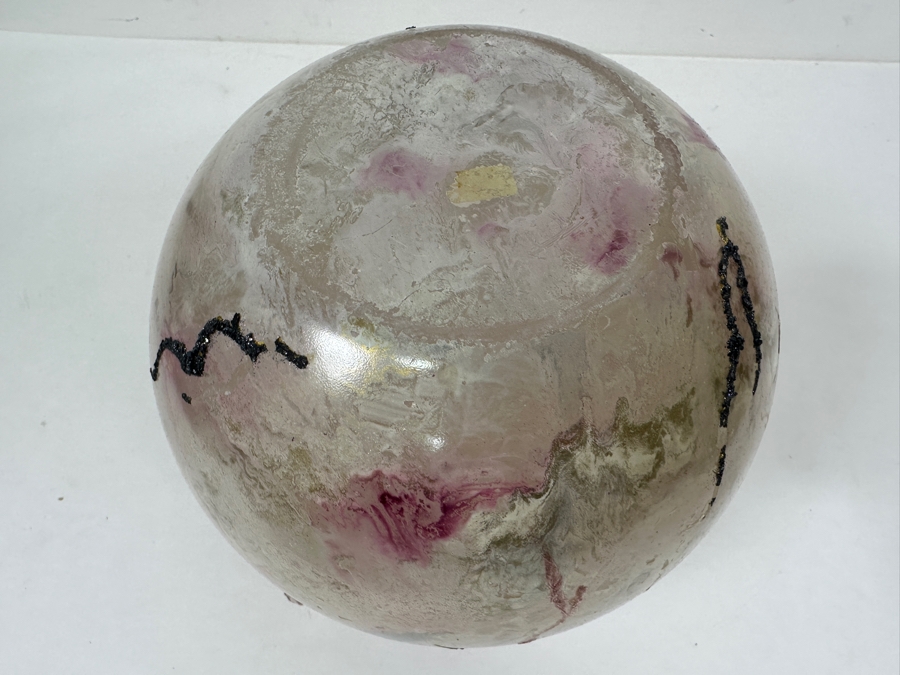 Art Glass Vase 8'W x 7'H [Photo 7]