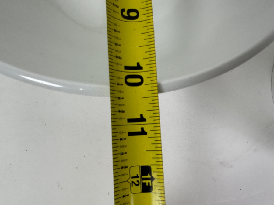 Pair of Crate and Barrel White Serving Bowls 9'W and 10'W [Photo 7]