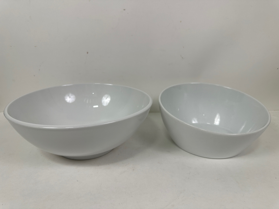 Pair of Crate and Barrel White Serving Bowls 9'W and 10'W [Photo 3]