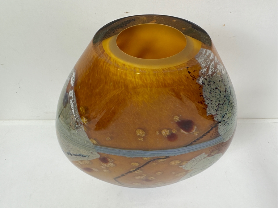 Randy Solin (American, 21st Century) Art Glass Vase 13'H Estimate $1,800-$2,400 [Photo 3]