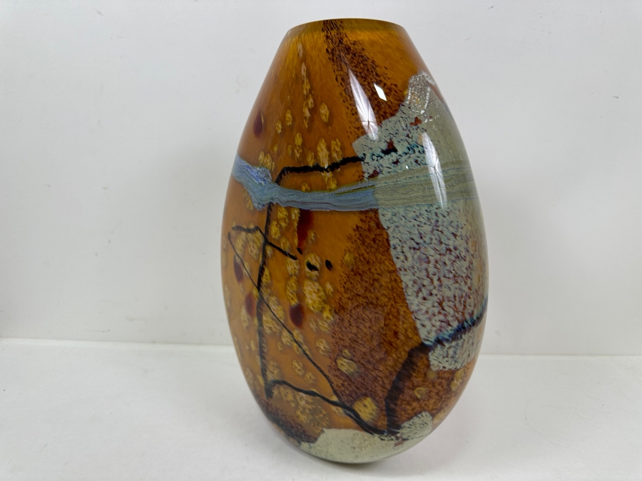 Randy Solin (American, 21st Century) Art Glass Vase 13'H Estimate $1,800-$2,400 [Photo 5]