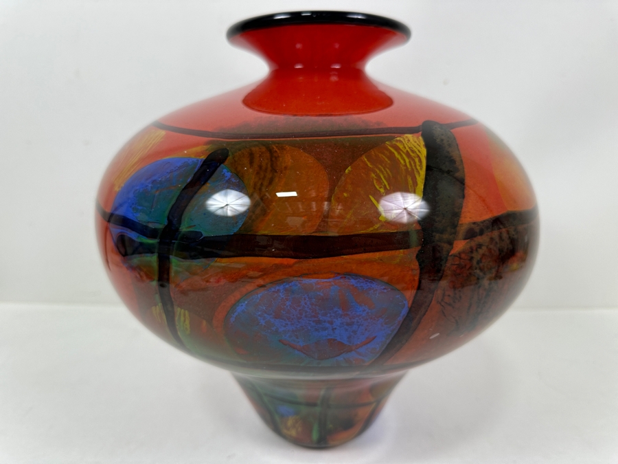 Ioan Nemtoi (Romanian, b. 1964) Hand Blown Art Glass Vase 11'H Estimate $300-$400 [Photo 7]
