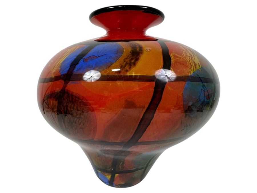 Ioan Nemtoi (Romanian, b. 1964) Hand Blown Art Glass Vase 11'H Estimate $300-$400