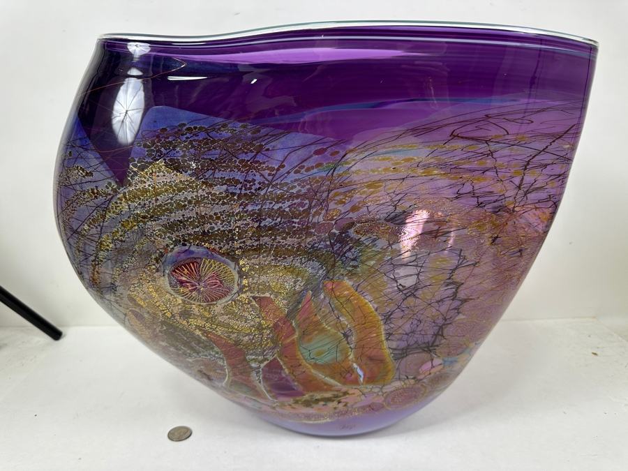 Christopher Hawthorne (American, B. 1953) Large Art Glass Vase From The 'Aquarium' Series Dated 1993 18'W X 11'D X 15'H Estimate $500-$1,000 [Photo 5]