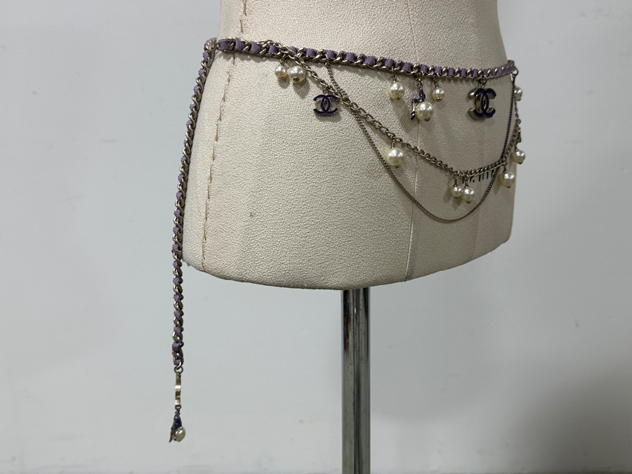 Rare Chanel 'Coco On The Moon' Purple And Gold-Tone Strand Chain Belt [Photo 2]