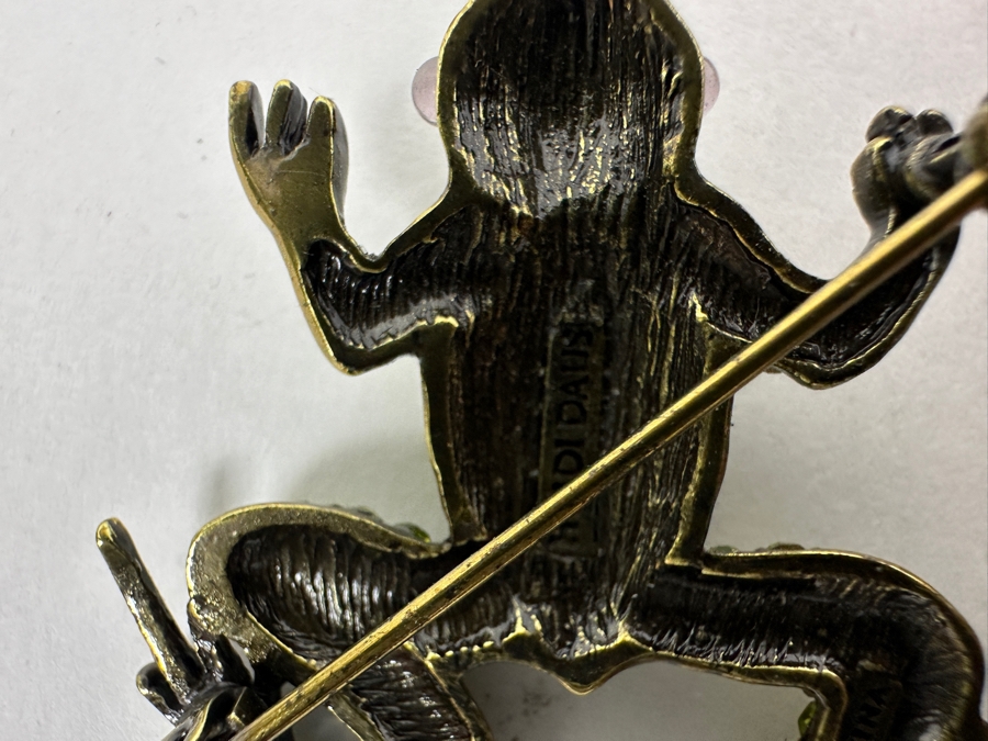 Heidi Daus Jewelry: (1) Quartz Watch And (2) Brooches Pins [Photo 5]