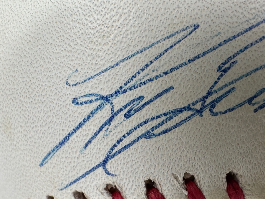 Autographed Ken Griffey, Jr. Baseball [Photo 4]