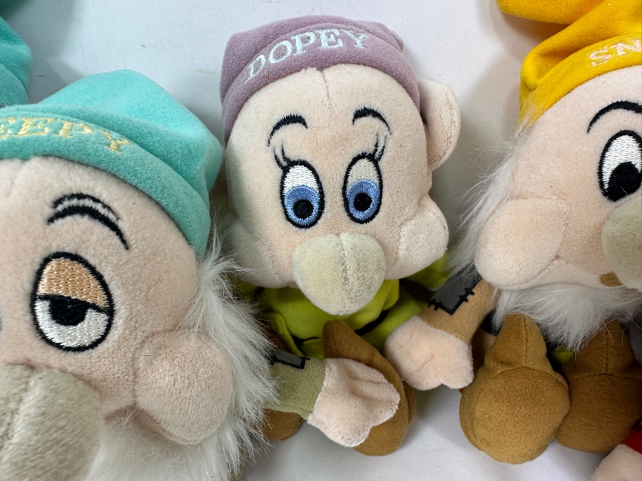 (6) Walt Disney's Snow White And The Seven Dwarfs Plush Toys [Photo 5]