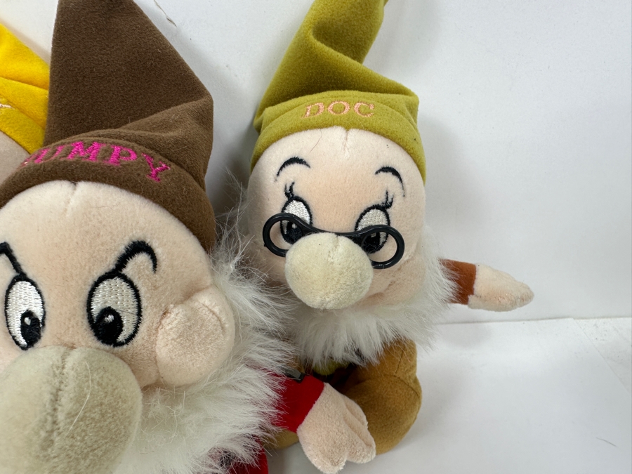 (6) Walt Disney's Snow White And The Seven Dwarfs Plush Toys [Photo 8]