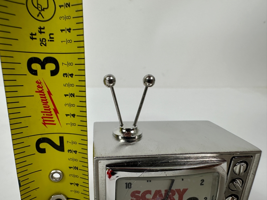 Scary Movie 3 Promotional Desk Clock With Original Box 2W X 2.75H [Photo 8]