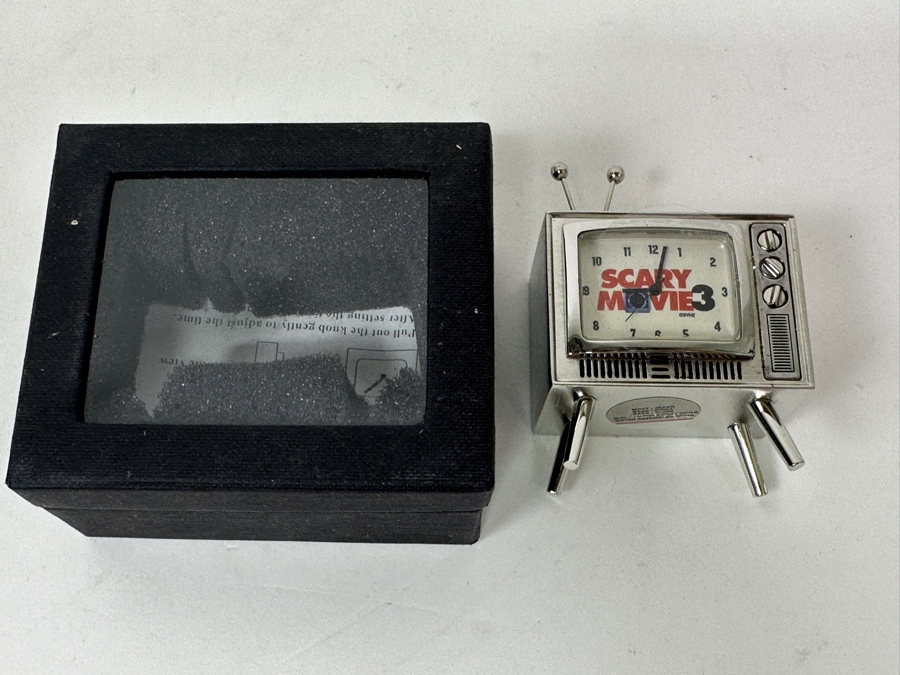 Scary Movie 3 Promotional Desk Clock With Original Box 2W X 2.75H [Photo 6]