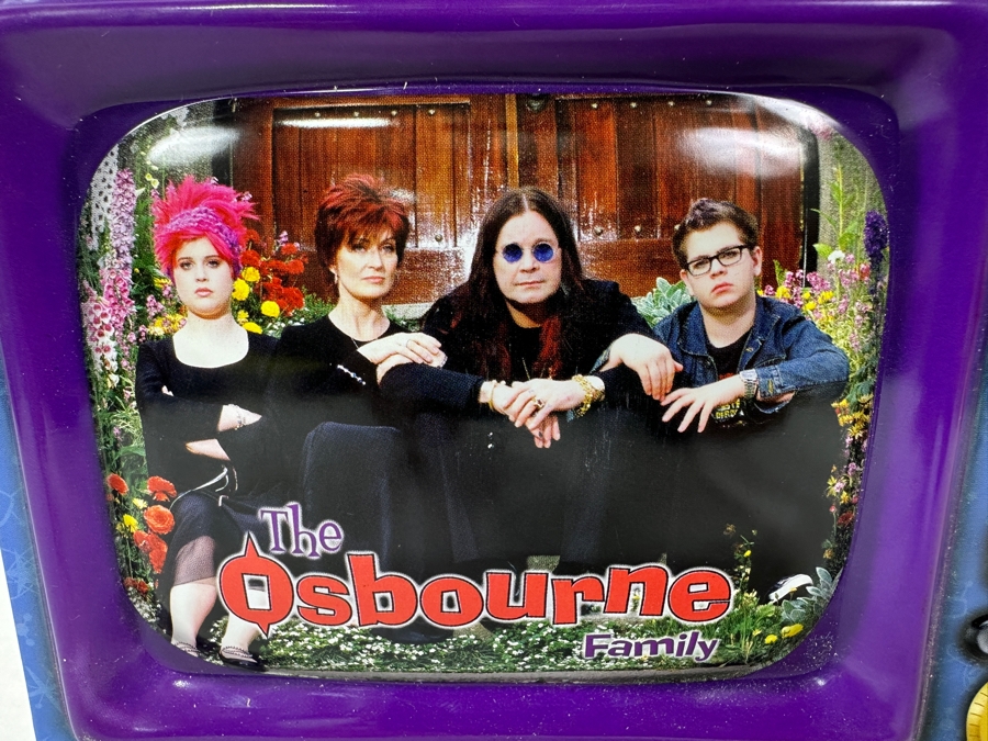 New The Osbourne Family TV Tin Tote Lunch Box 8W X 4D X 8H With New The Osbournes The First Season T-Shirt Size L [Photo 3]