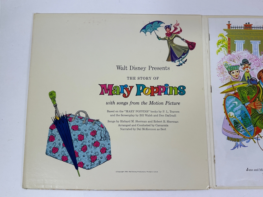Vintage 1964 Walt Disney's Mary Poppins Disneyland Vinyl Record With Illustrated Book ST 3922 [Photo 2]