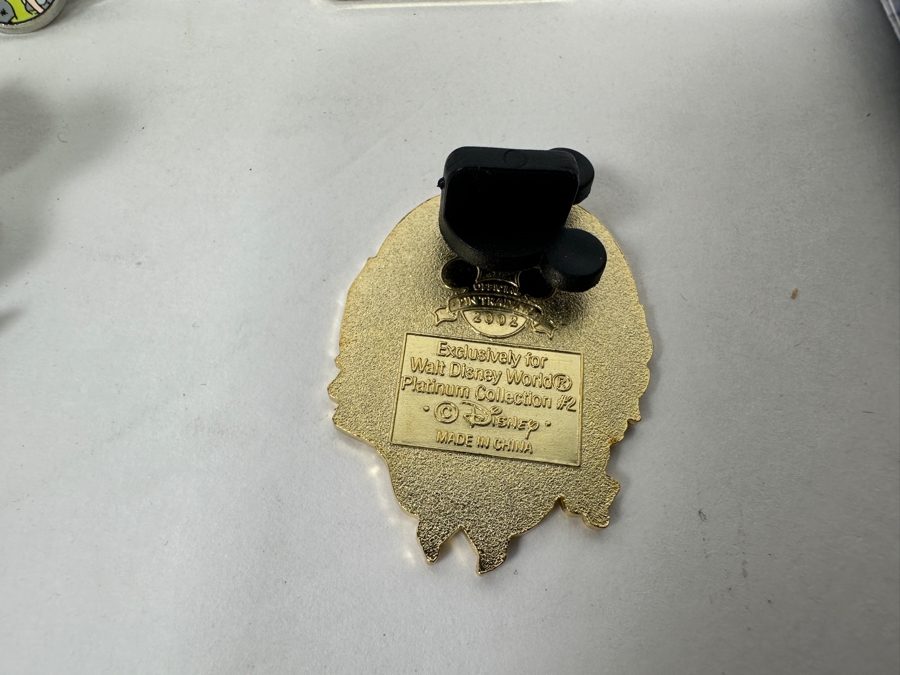 Collection Of (13) Vintage Disney Trading Pins [Photo 15]