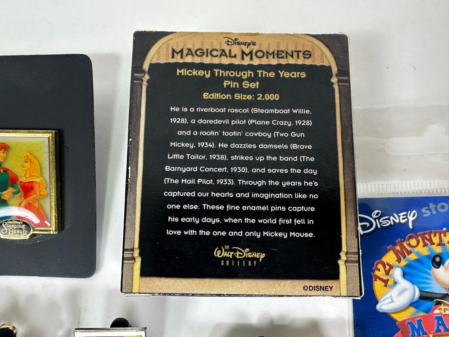 Collection Of (13) Vintage Disney Trading Pins [Photo 12]