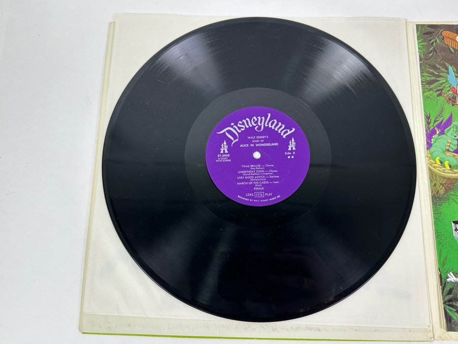 Vintage 1969 Walt Disney's Alice In Wonderland Disneyland Vinyl Record With Illustrated Book ST 3909 [Photo 13]