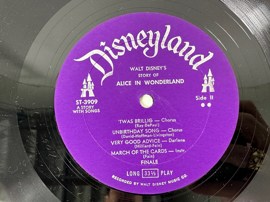Vintage 1969 Walt Disney's Alice In Wonderland Disneyland Vinyl Record With Illustrated Book ST 3909 [Photo 14]