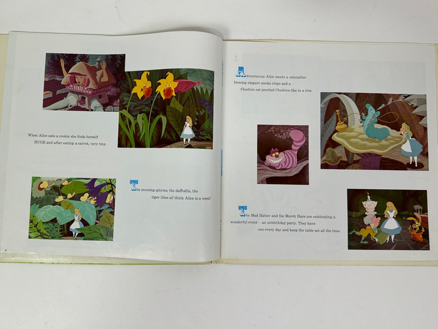 Vintage 1969 Walt Disney's Alice In Wonderland Disneyland Vinyl Record With Illustrated Book ST 3909 [Photo 6]