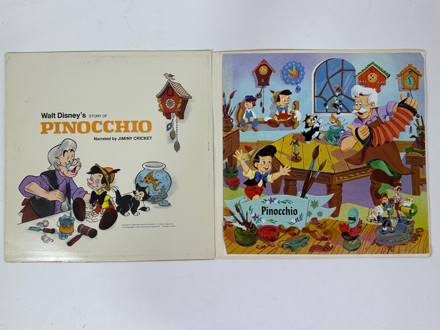 Vintage 1969 Walt Disney's Pinocchio Disneyland Vinyl Record With Illustrated Book ST 3905 [Photo 2]