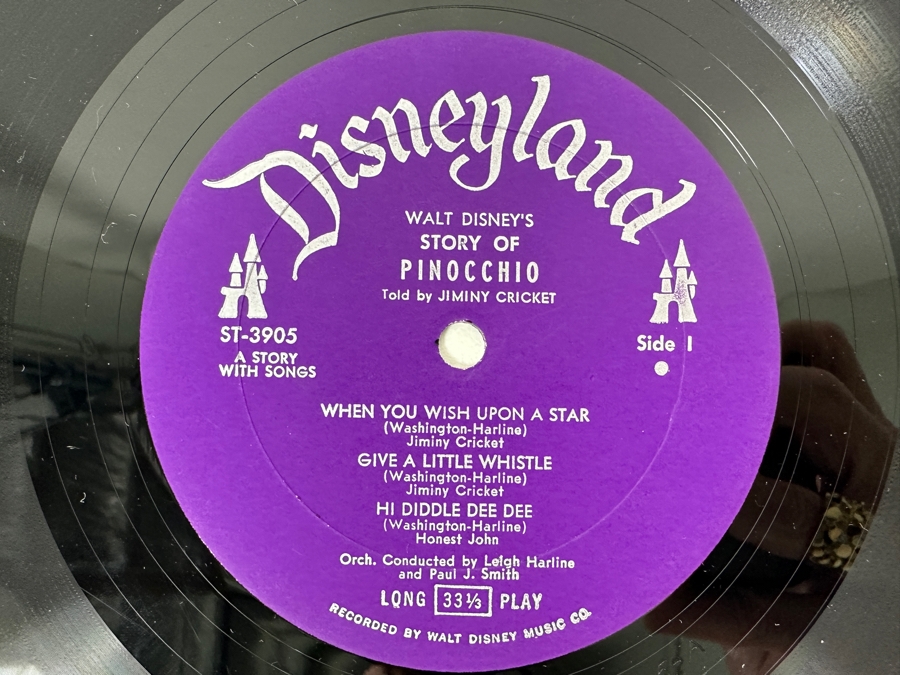 Vintage 1969 Walt Disney's Pinocchio Disneyland Vinyl Record With Illustrated Book ST 3905 [Photo 13]