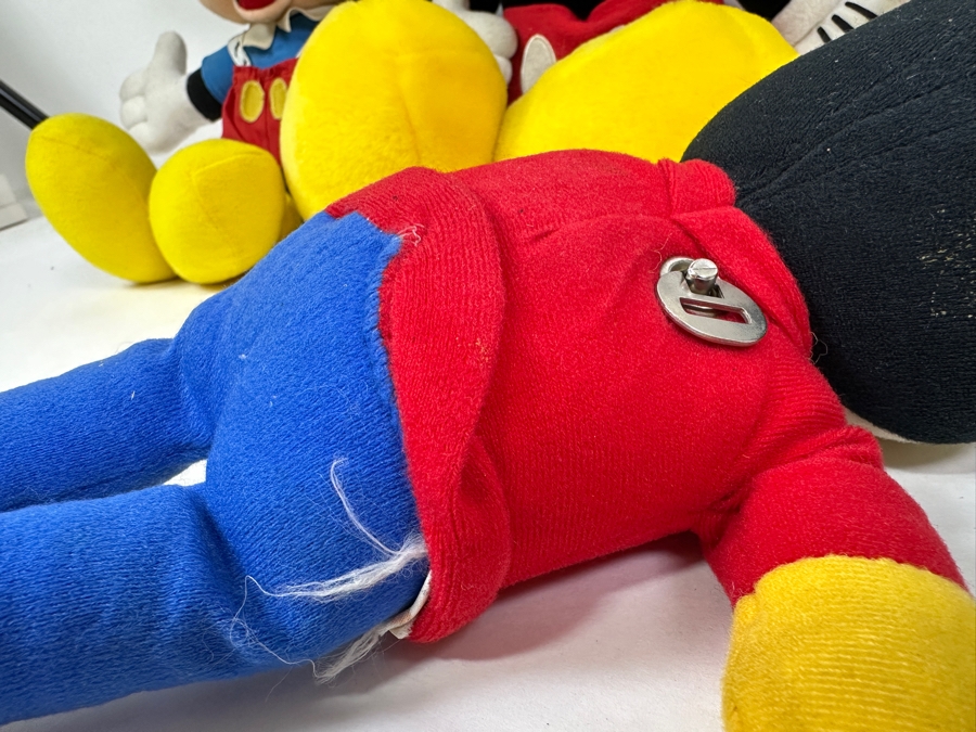 (4) Walt Disney Mickey Mouse Plush Toys [Photo 7]
