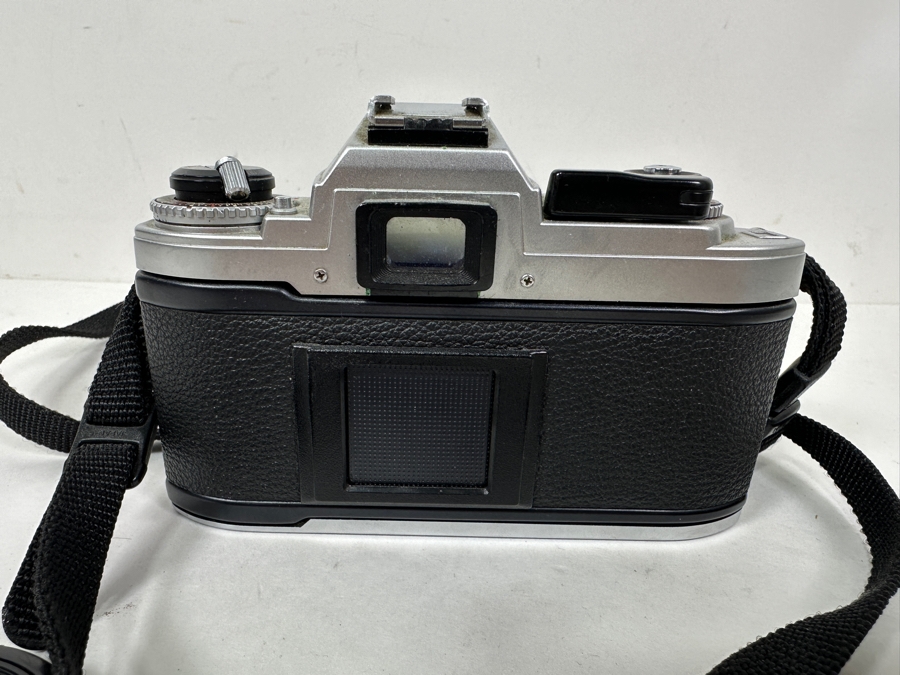 Vintage Nikon FG Film Camera [Photo 4]