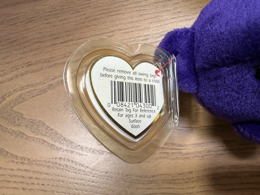 (5) Beanie Baby Collection Featuring: Princess Diana Bear, 'The End' Bear, Mellow The Bear, Peace Bear & Halo The Angel Bear - All With Ty Heart Tags And Acrylic Display Cases [Photo 12]