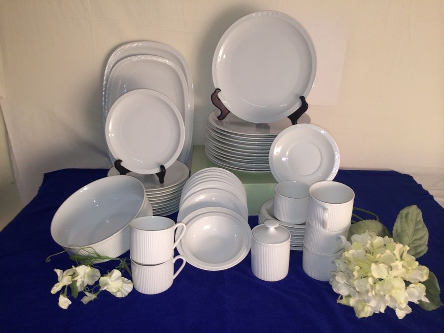 Arzberg China Set - Made in Germany [Photo 2]