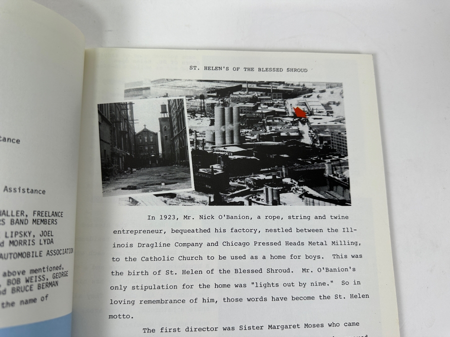 (1) Vintage 1980 Blues Brothers: Private Movie Softcover First Edition Book By Judith Jacklin & Tino Insana - Backstory Of Jolie Jake Blues And His Brother Elwood, Negative Of Blues Brothers T-Shirt And (36) Vintage Blues Brothers Buttons [Photo 13]