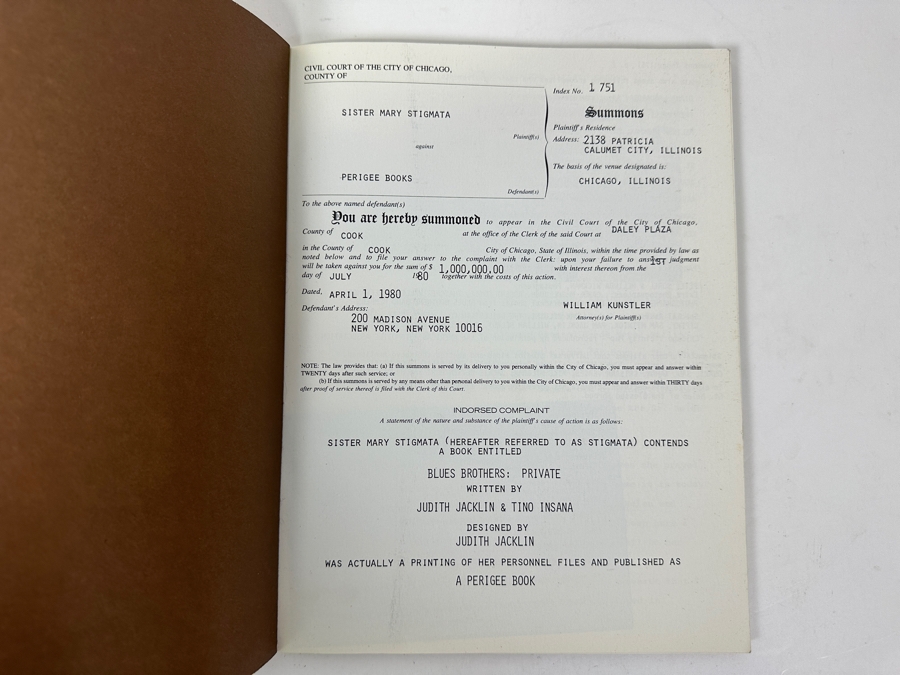 (1) Vintage 1980 Blues Brothers: Private Movie Softcover First Edition Book By Judith Jacklin & Tino Insana - Backstory Of Jolie Jake Blues And His Brother Elwood, Negative Of Blues Brothers T-Shirt And (36) Vintage Blues Brothers Buttons [Photo 10]