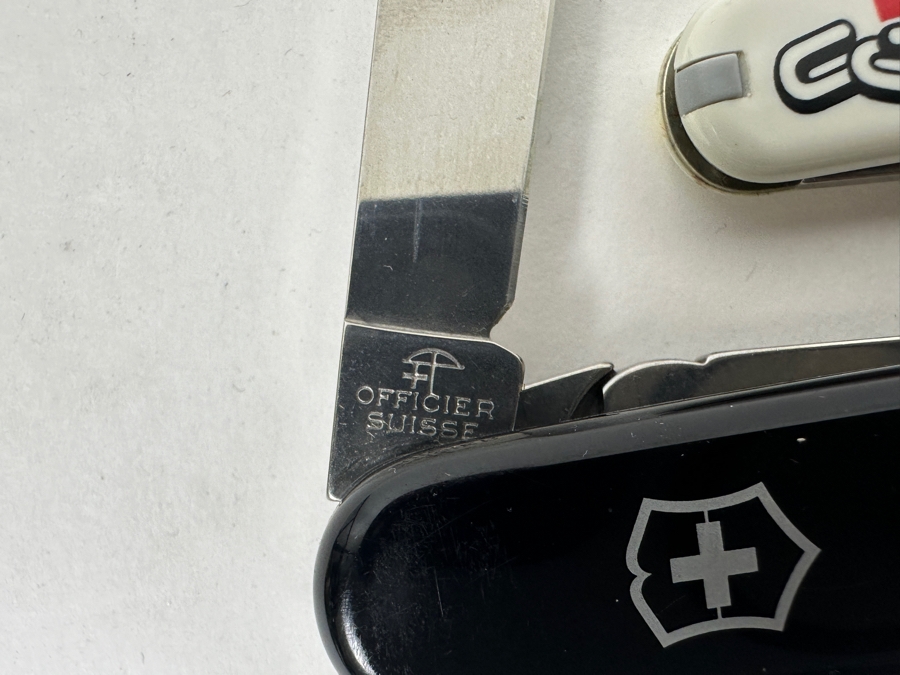 Pair Of Victorinox Swiss Army Knives: I Love You Pocket Knife And Techline Victorinox Special Mechanic Knife [Photo 2]