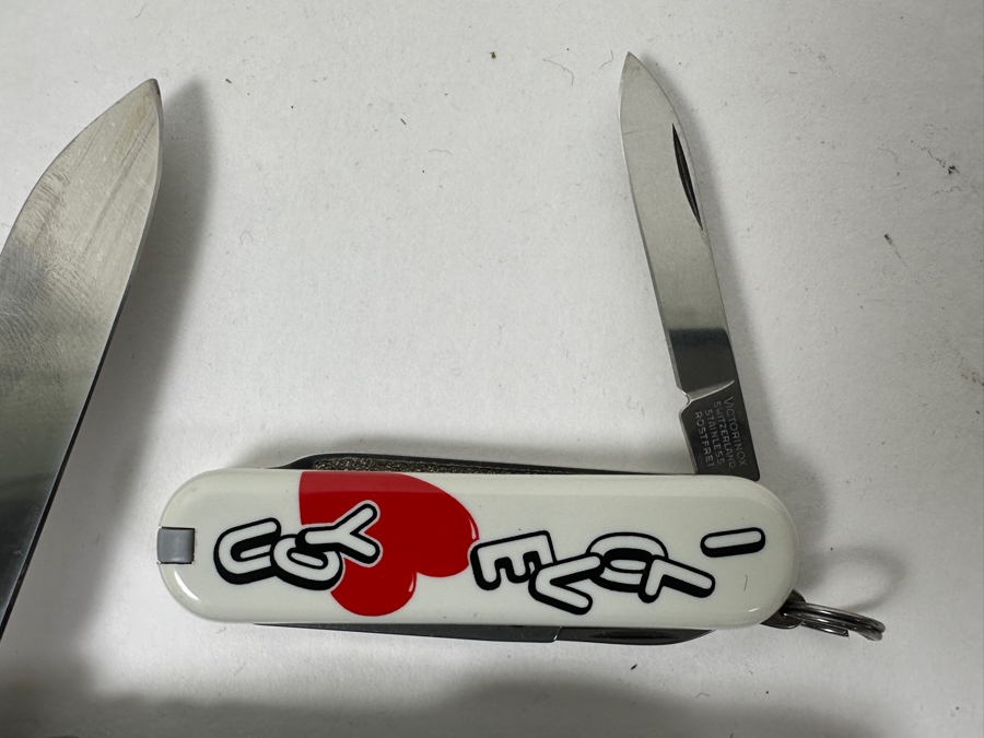 Pair Of Victorinox Swiss Army Knives: I Love You Pocket Knife And Techline Victorinox Special Mechanic Knife [Photo 3]