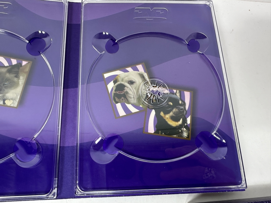 Fully Autographed The Osbournes - The First Season Dvd Set Signed By Ozzy Osbourne As Well As Sharon Osbourne, Kelly Osbourne And Jack Osbourne Autographed In Person By Former Disney Employee - Estimate $2,000-$3,000 [Photo 16]