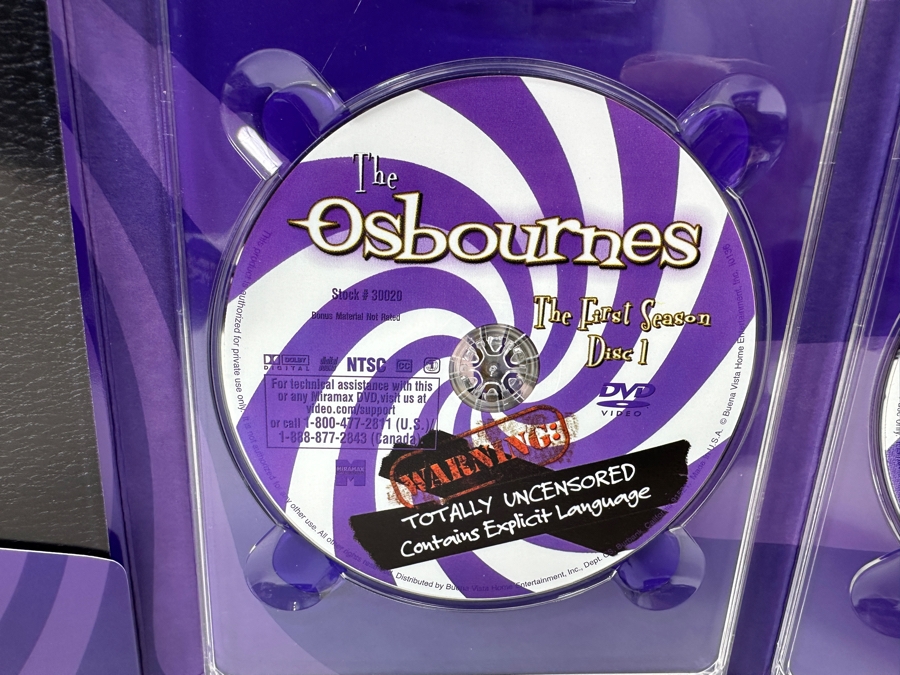 Fully Autographed The Osbournes - The First Season Dvd Set Signed By Ozzy Osbourne As Well As Sharon Osbourne, Kelly Osbourne And Jack Osbourne Autographed In Person By Former Disney Employee - Estimate $2,000-$3,000 [Photo 13]
