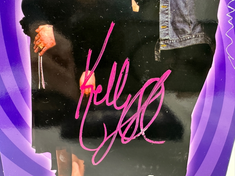 Fully Autographed The Osbournes - The First Season Dvd Set Signed By Ozzy Osbourne As Well As Sharon Osbourne, Kelly Osbourne And Jack Osbourne Autographed In Person By Former Disney Employee - Estimate $2,000-$3,000 [Photo 10]