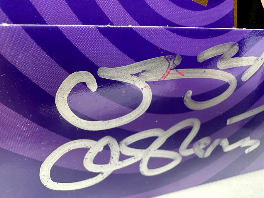 Fully Autographed The Osbournes - The First Season Dvd Set Signed By Ozzy Osbourne As Well As Sharon Osbourne, Kelly Osbourne And Jack Osbourne Autographed In Person By Former Disney Employee - Estimate $2,000-$3,000 [Photo 5]