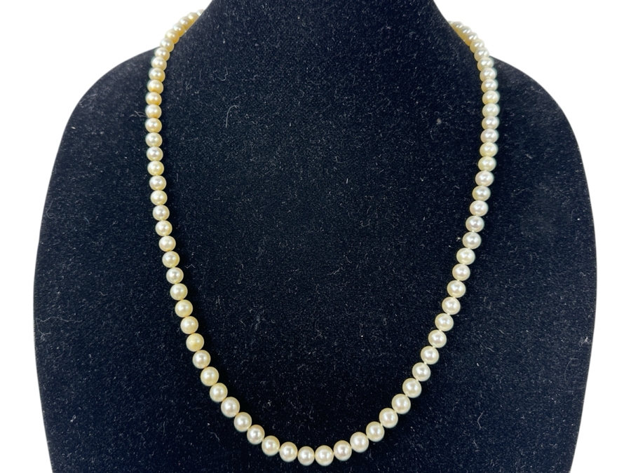 Stunning Single Strand 26' Pearl Necklace With 14k Gold Clasp Accented With Diamonds 55.7g [Photo 2]