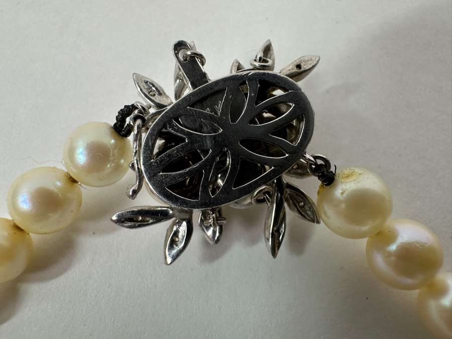 Stunning Single Strand 26' Pearl Necklace With 14k Gold Clasp Accented With Diamonds 55.7g [Photo 6]