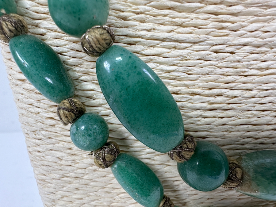 Wonderful Vintage Chinese Green Jade 50' Necklace [Photo 4]