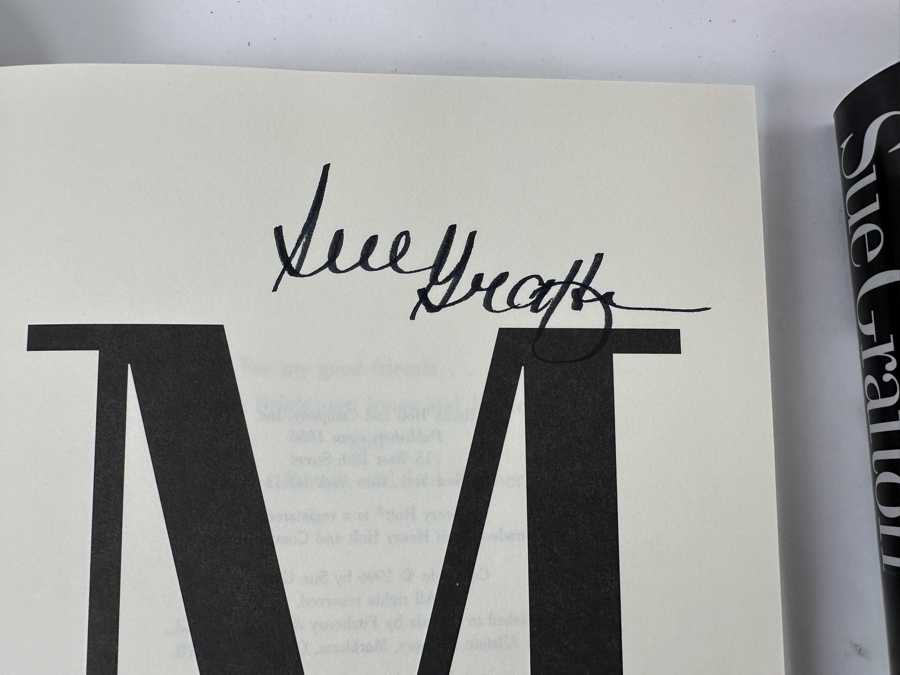 (6) First Edition Hardcover Books By Sue Grafton - Two Books Are Hand Signed By Sue Grafton [Photo 4]