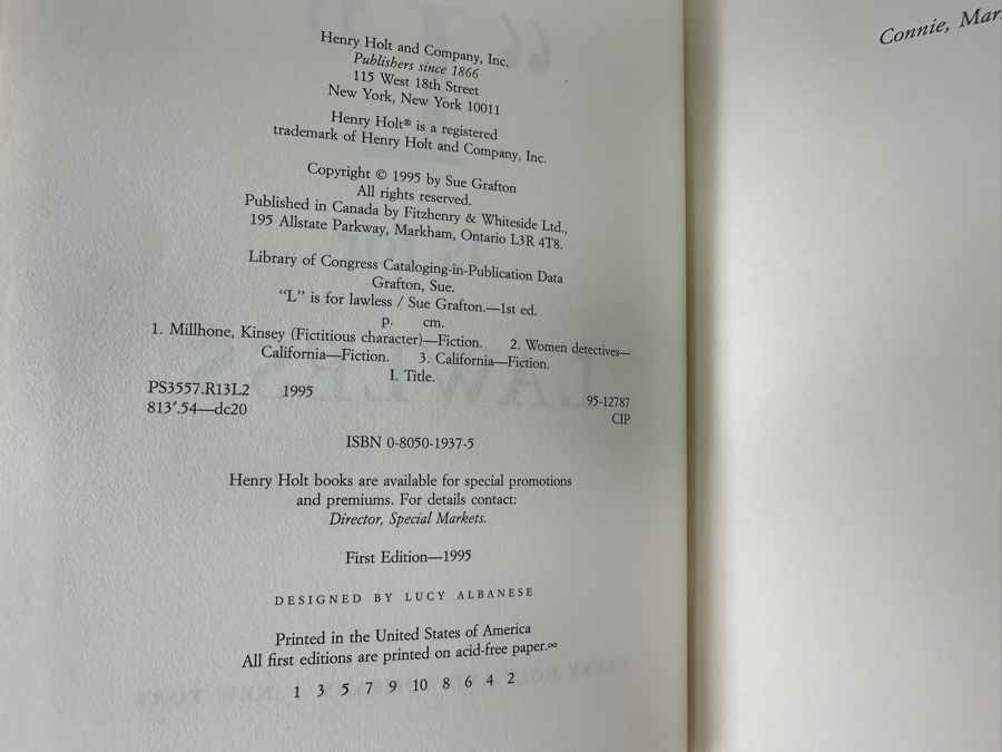 (6) First Edition Hardcover Books By Sue Grafton - Two Books Are Hand Signed By Sue Grafton [Photo 12]