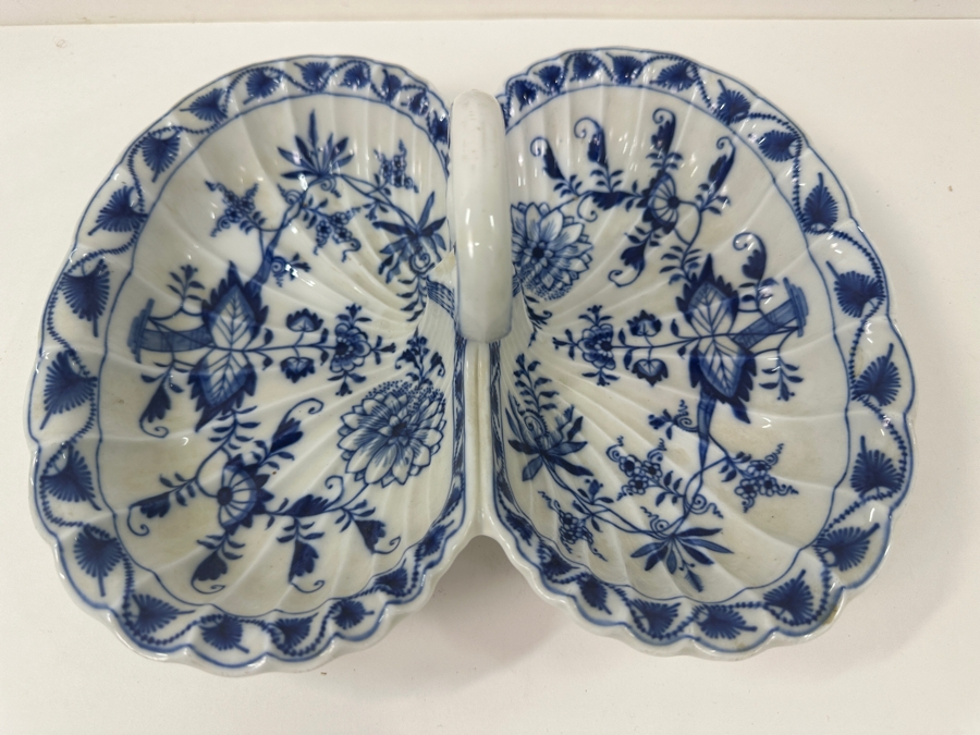 Meissen Germany Blue Onion Hand Painted Porcelain Double Tidbit Dish/Serving Tray with Handle 11'W x 9'D x 4'H [Photo 2]