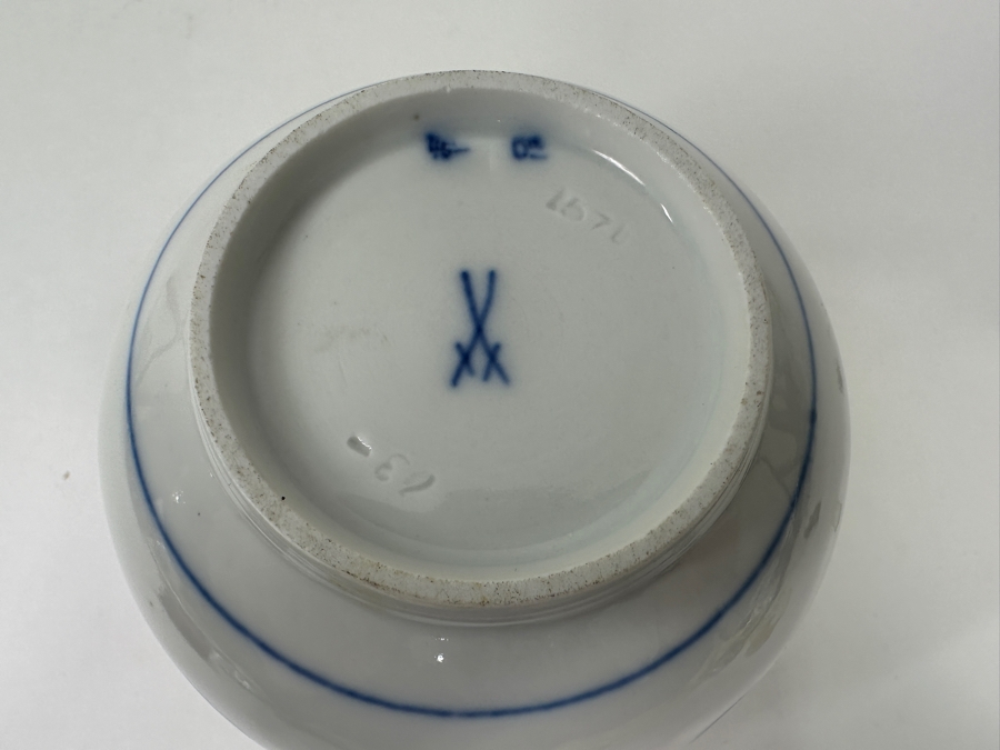 Meissen Germany Blue Onion Hand Painted Porcelain Mini Pitcher 5'H [Photo 9]