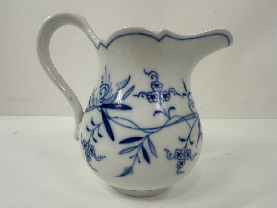 Meissen Germany Blue Onion Hand Painted Porcelain Mini Pitcher 5'H [Photo 6]
