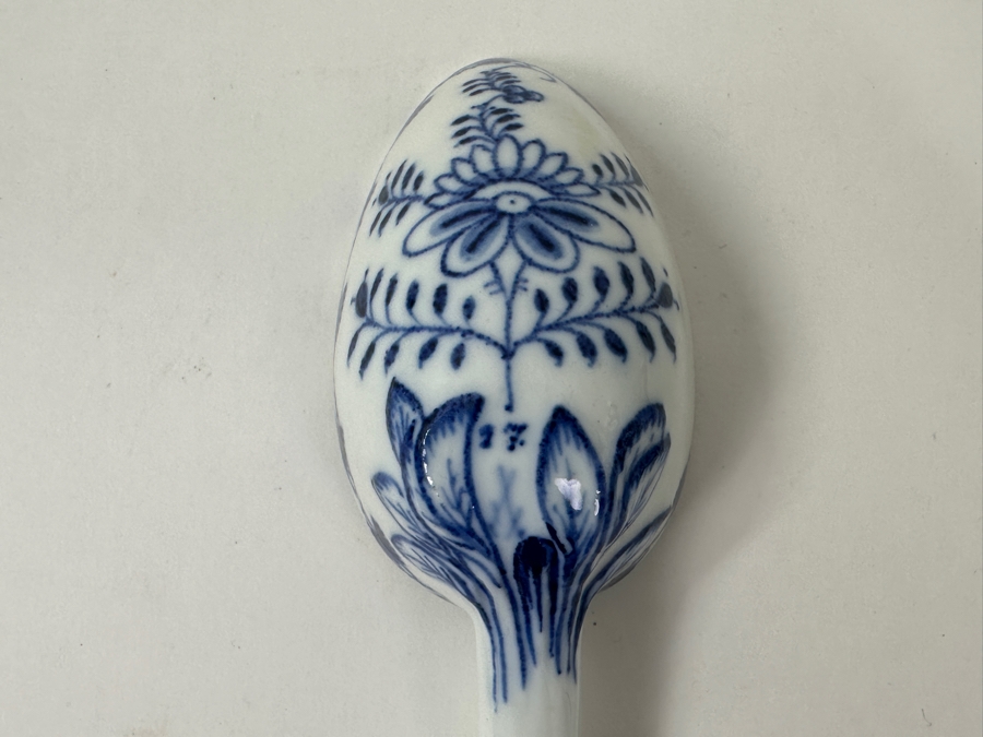 Meissen Germany Blue Onion Hand Painted Porcelain Spoon 9'L [Photo 5]